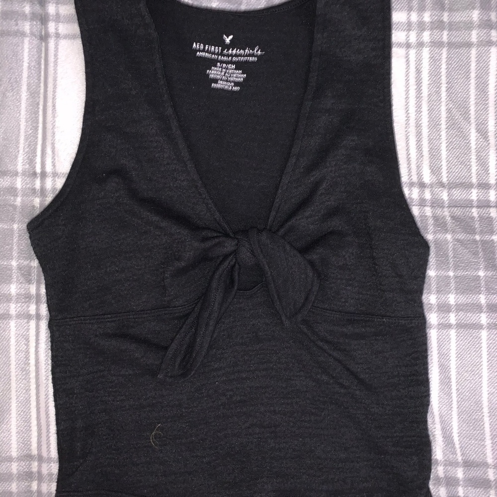 Black Cropped Tank